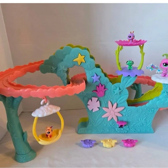 The Littlest Pet Shop Faries Fairy Fun Roller Coaster - Picture 3 of 16